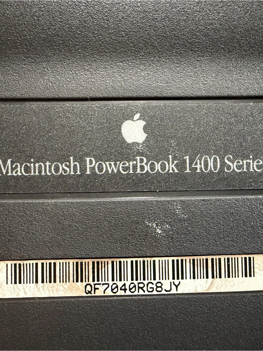 Vintage Apple Macintosh PowerBook 1400c/133
